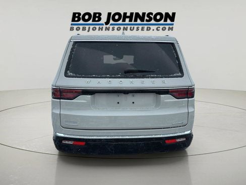 Used 2022 Jeep Wagoneer Series II image 6