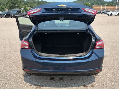 Used 2021 Chevrolet Malibu LT FWD image 10