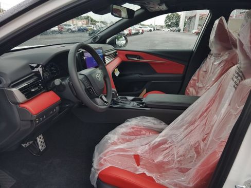 New 2026 Toyota Camry Hybrid AWD/4WD image 7