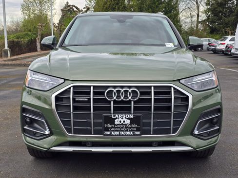 Used 2023 Audi Q5 2.0T Premium w/ Convenience Package AWD/4WD image 8