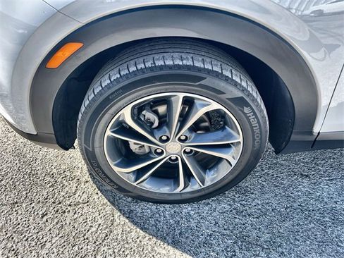 Used 2022 Buick Encore GX Select image 32