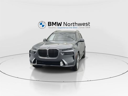 Used 2024 BMW X7 xDrive40i w/ Executive Package image 8