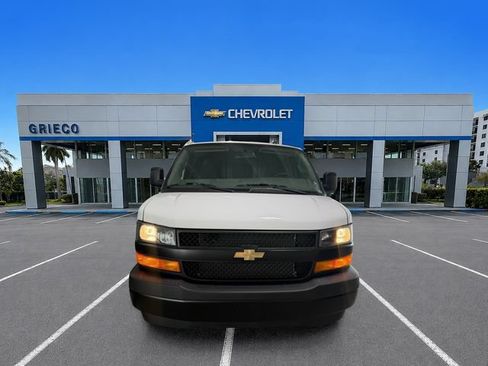 Used 2025 Chevrolet Express 2500 w/ Driver Convenience Package RWD image 2