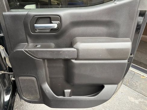 Used 2021 Chevrolet Silverado 1500 Custom image 19