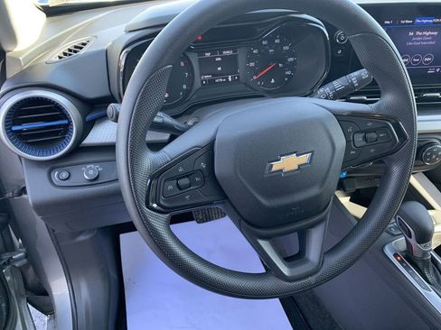 Used 2024 Chevrolet Trax LS image 14