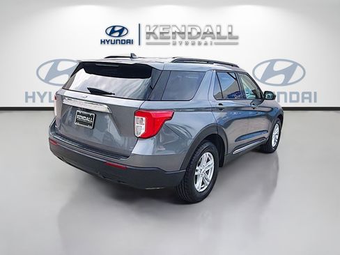 Used 2021 Ford Explorer XLT RWD image 6