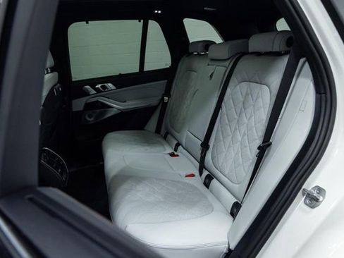 New 2026 BMW X5 M60i image 25