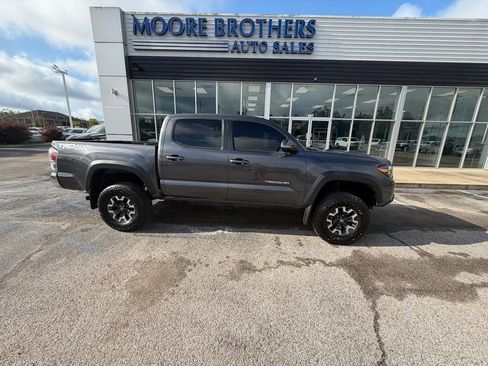 Used 2023 Toyota Tacoma TRD Off-Road AWD/4WD image 1