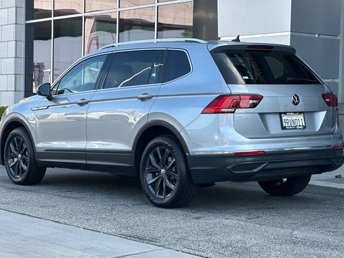 Used 2024 Volkswagen Tiguan SE image 6