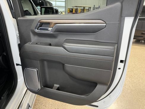 Used 2024 Chevrolet Silverado 1500 High Country w/ Technology Package image 29