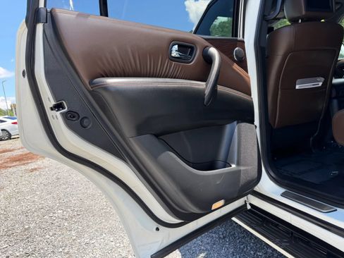 Used 2020 Nissan Armada Platinum w/ Platinum Reserve Package RWD image 31