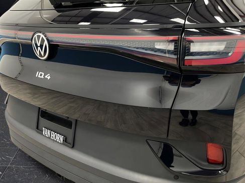 Used 2023 Volkswagen ID.4 Pro S image 37