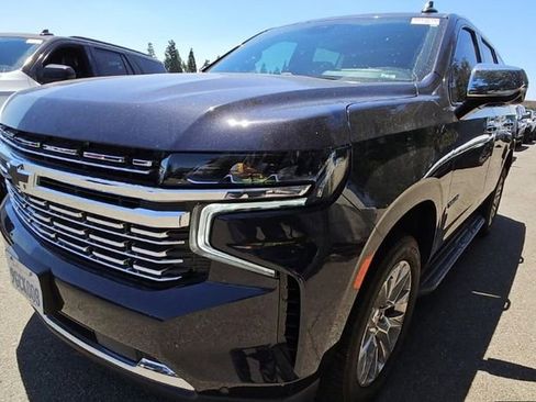Used 2023 Chevrolet Tahoe Premier w/ Premium Package AWD/4WD image 3