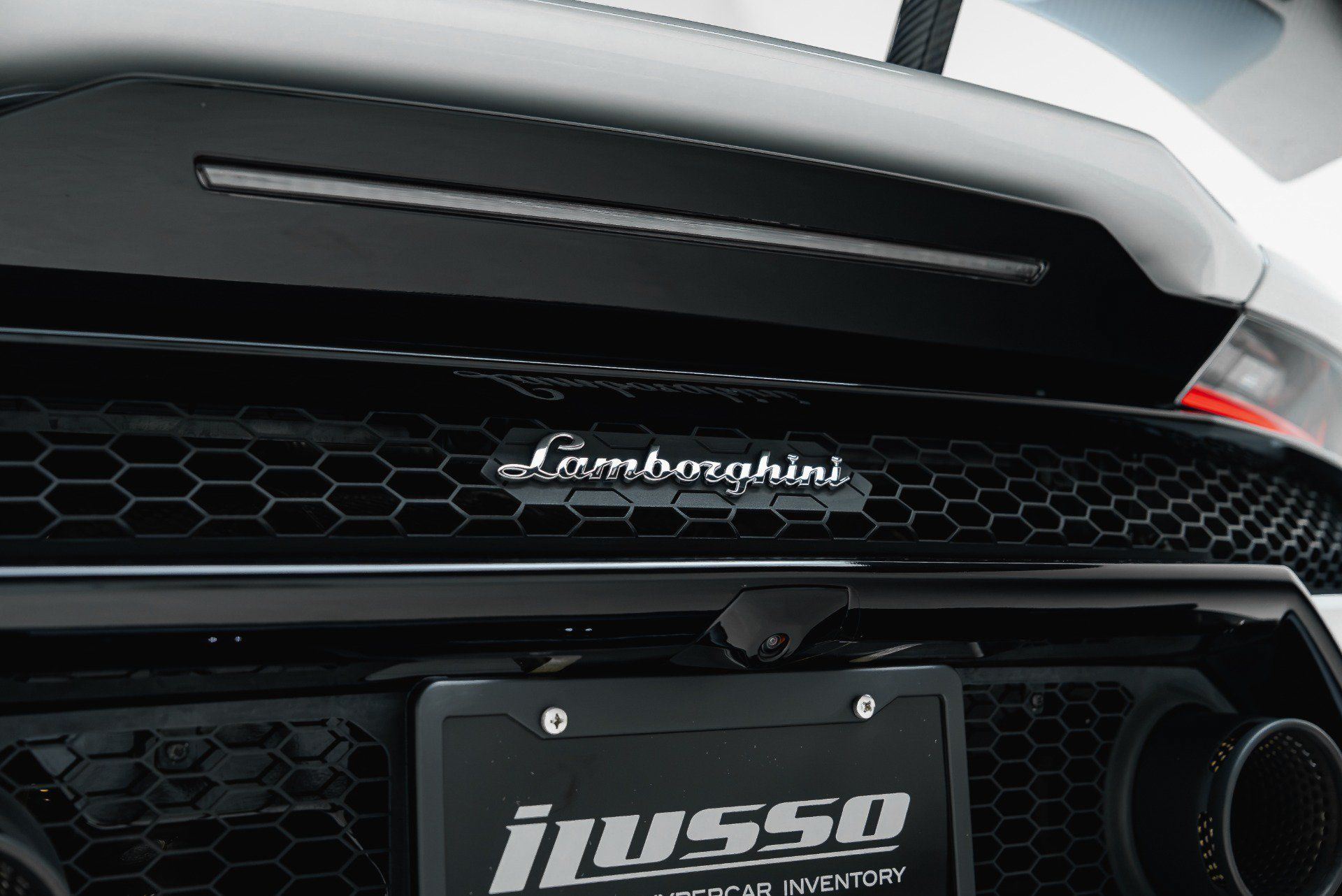 Used 2021 Lamborghini Huracan EVO RWD image 36