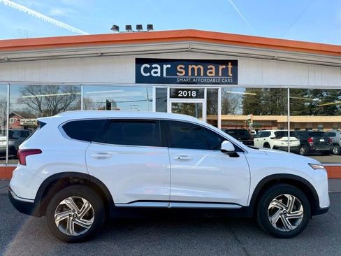 Used 2021 Hyundai Santa Fe SEL image 2