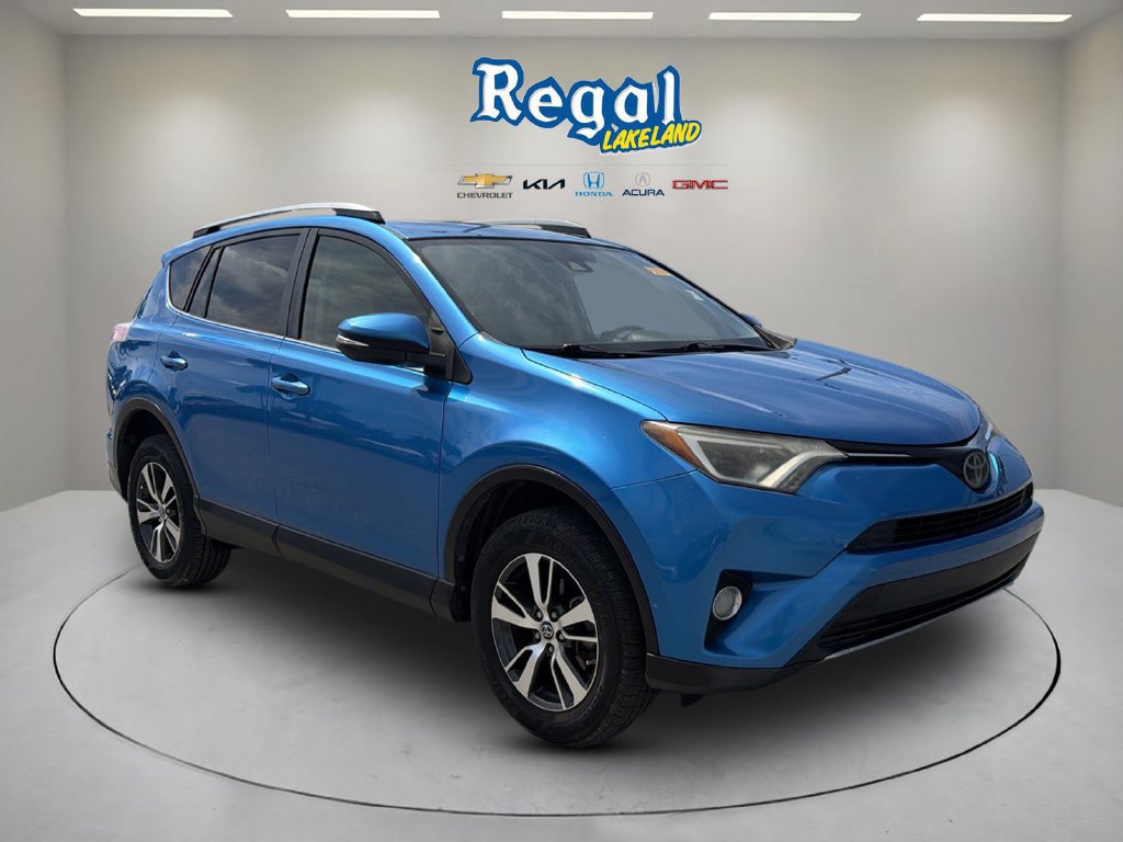 Used 2018 Toyota RAV4 XLE FWD image 1