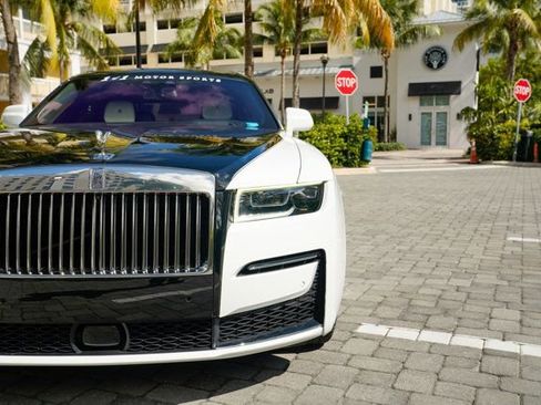 Used 2022 Rolls-Royce Ghost image 8