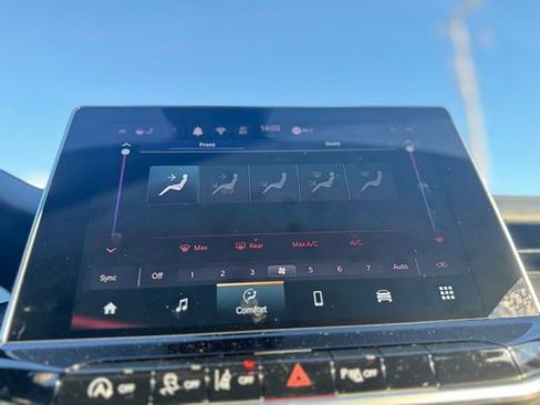 New 2026 Jeep Compass Limited image 34