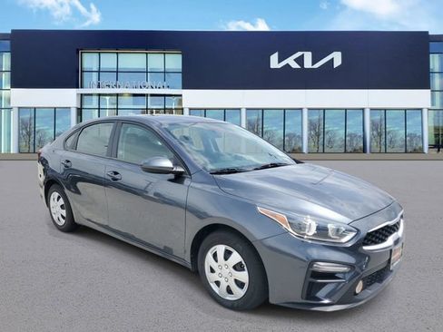 Used 2020 Kia Forte Sedan FWD image 2