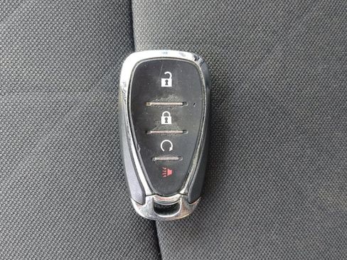 Used 2020 Chevrolet Trax LT w/ Driver Confidence Package FWD image 32