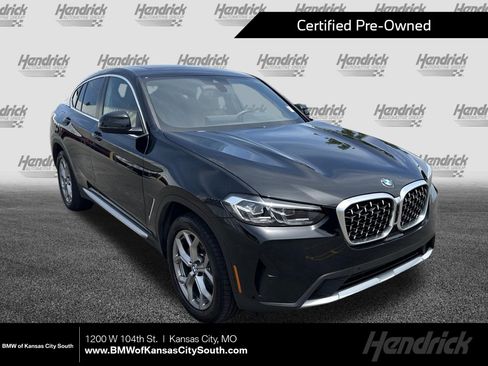 Used 2025 BMW X4 xDrive30i AWD/4WD image 1