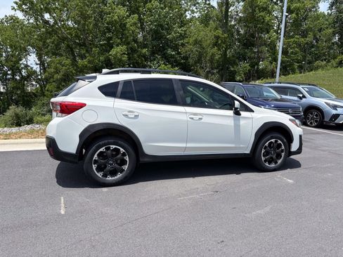 Used 2021 Subaru Crosstrek 2.0i Premium AWD/4WD image 8
