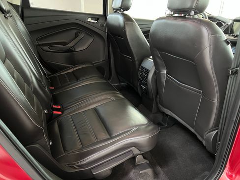 Used 2018 Ford Escape Titanium AWD/4WD image 23