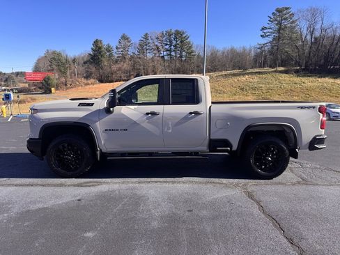 New 2026 Chevrolet Silverado 2500 Custom w/ Custom Value Package image 14