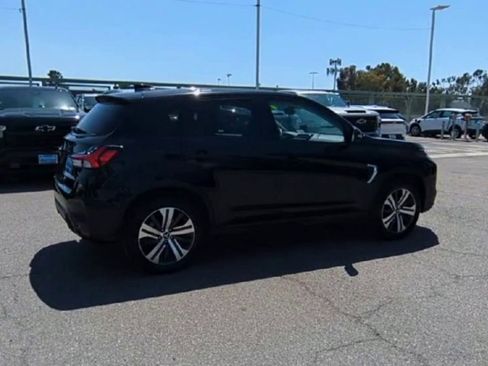 Used 2025 Mitsubishi Outlander Sport SE AWD/4WD image 8