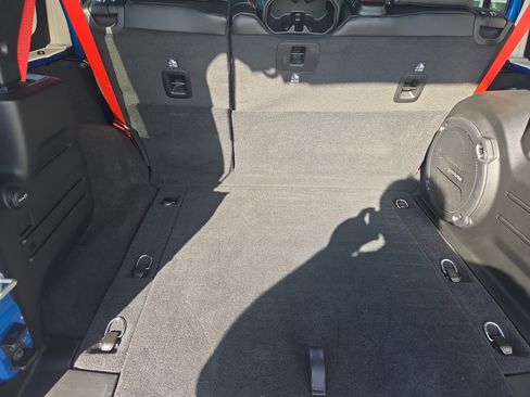 Used 2023 Jeep Wrangler Unlimited Rubicon 392 AWD/4WD image 21