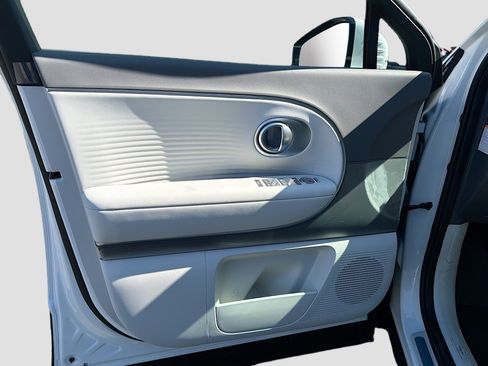 New 2026 Hyundai Ioniq 9 SEL w/ Tow & Go Package image 22