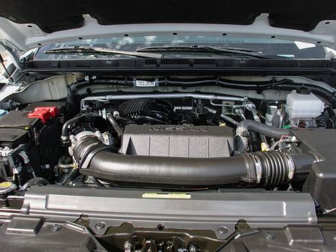 Used 2025 Nissan Frontier S w/ S Utility Package RWD image 12
