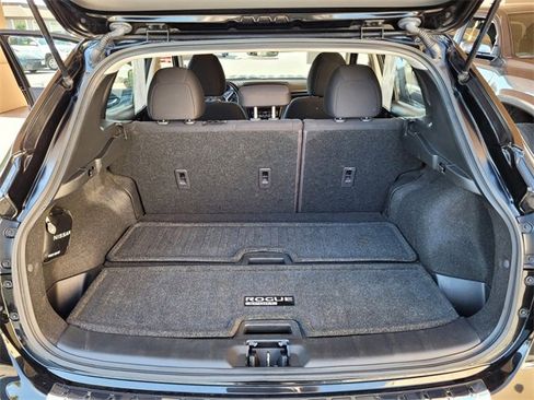 Used 2022 Nissan Rogue Sport SV image 33