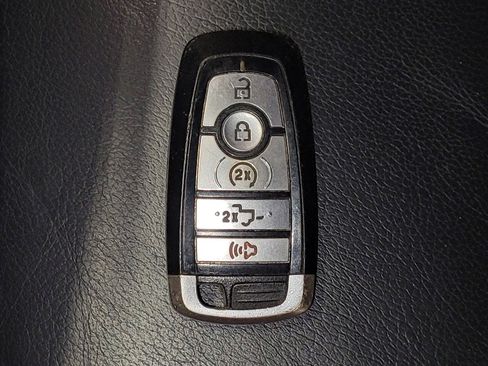 Used 2019 Ford F150 Lariat w/ Equipment Group 502A Luxury image 32