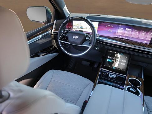 Certified 2025 Cadillac Escalade Sport Platinum w/ LPO, ONYX Package image 28