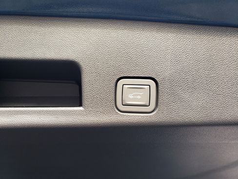 New 2026 Chevrolet Traverse LT w/ Midnight/Sport Edition image 12