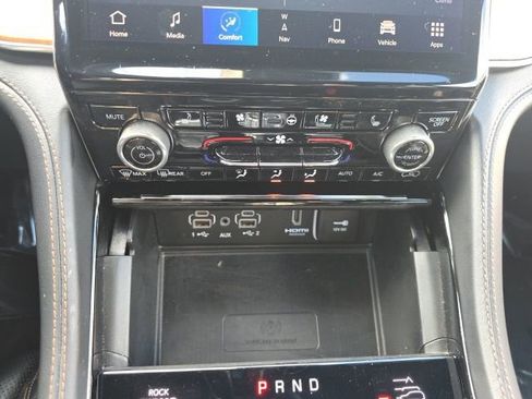 Used 2023 Jeep Grand Cherokee L Summit image 15