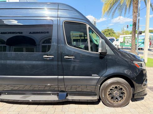 Used 2020 Mercedes-Benz Sprinter 2500 image 20