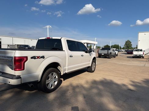 Used 2016 Ford F150 Platinum w/ Equipment Group 701A Luxury AWD/4WD image 4
