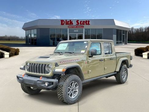 New 2026 Jeep Gladiator Mojave image 2