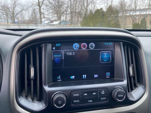 Used 2015 Chevrolet Colorado Z71 image 14