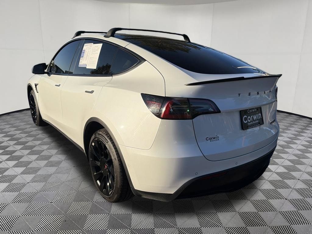 Used 2022 Tesla Model Y Long Range AWD/4WD image 6