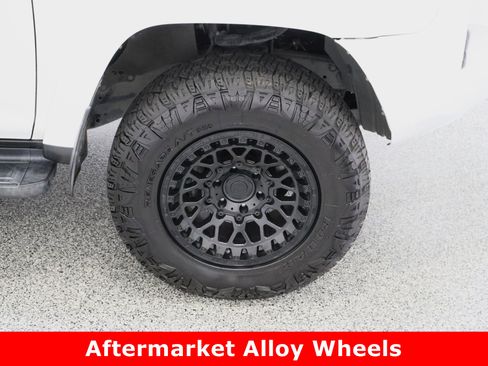 Used 2018 Toyota 4Runner SR5 image 5