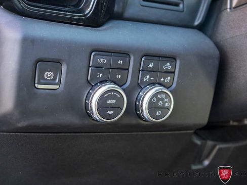 Used 2024 GMC Sierra 3500 AT4 w/ AT4 Preferred Package image 28