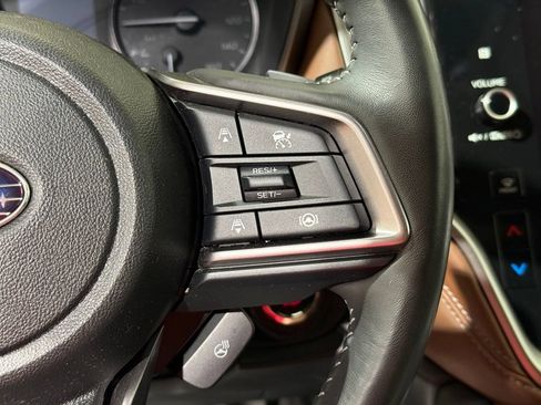 Used 2023 Subaru Outback Touring AWD/4WD image 26