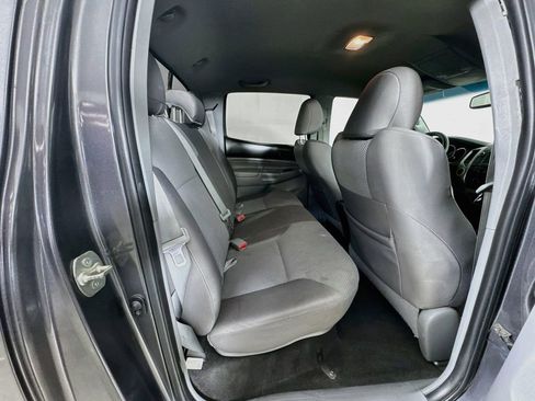 Used 2012 Toyota Tacoma 4x4 Double Cab w/ TRD Sport Pkg image 26