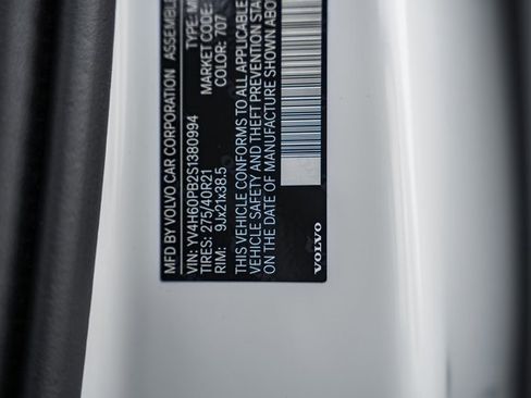 Used 2025 Volvo XC90 T8 Plus w/ Protection Package Premier image 39