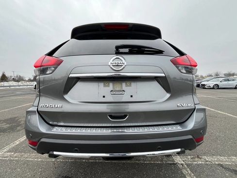 Used 2020 Nissan Rogue SV image 6