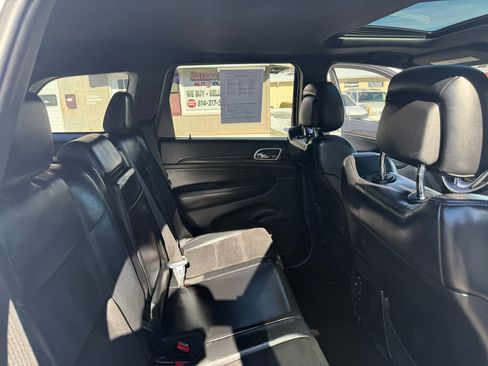 Used 2015 Jeep Grand Cherokee Altitude image 49