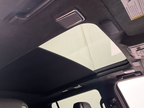 Used 2022 Cadillac Escalade ESV Sport Platinum w/ LPO, ONYX Package image 21